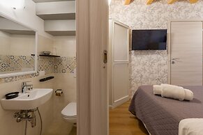 Giardino Giusti House & Court