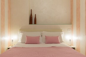 Giardino Giusti House & Court