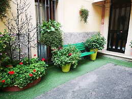 Giardino Giusti House & Court