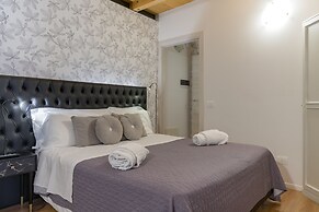 Giardino Giusti House & Court