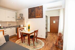 Giardino Giusti House & Court