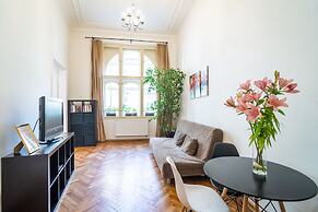 Royal Road Residence