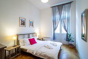 Royal Road Residence