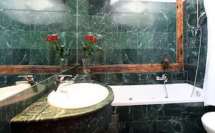 Royal Road Residence