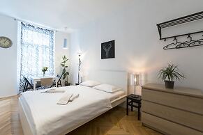 Royal Road Residence