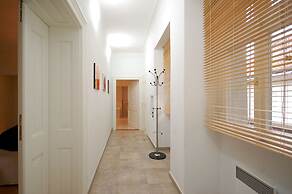 Royal Road Residence