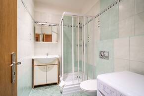 Royal Road Residence