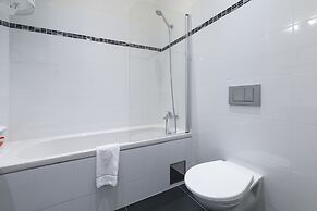 Royal Road Residence