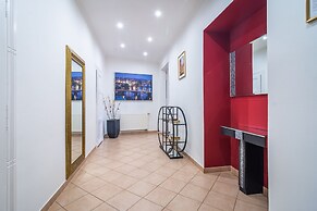 Royal Road Residence