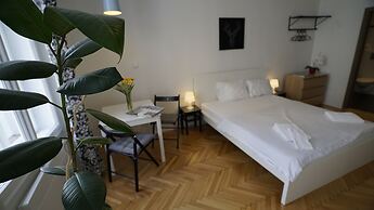 Royal Road Residence