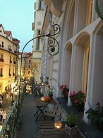 Royal Road Residence