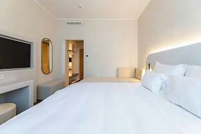 Hi Hotels Sirmione - Lakeview Pool