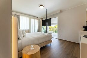 Hi Hotels Sirmione - Lakeview Pool
