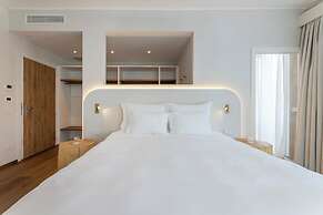 Hi Hotels Sirmione - Lakeview Pool