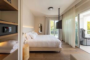 Hi Hotels Sirmione - Lakeview Pool