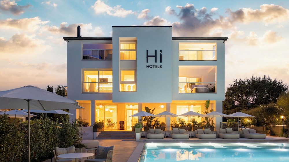 Hi Hotels Sirmione - Lakeview Pool