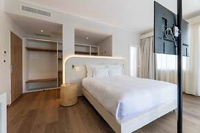 Hi Hotels Sirmione - Lakeview Pool