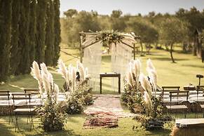 Guadalupe Tuscany Resort