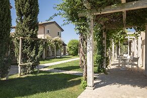 Guadalupe Tuscany Resort