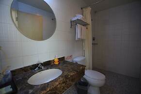 Sicily Hotel - Beijing Railway Station Temple of Heaven Dongmen Subway