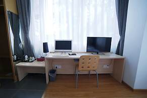 Sicily Hotel - Beijing Railway Station Temple of Heaven Dongmen Subway