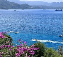 Bloo Lagoon Eco Village