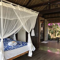 Bloo Lagoon Eco Village