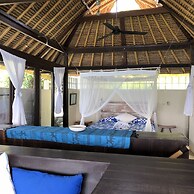 Bloo Lagoon Eco Village