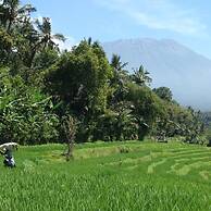 Bloo Lagoon Eco Village