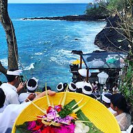 Bloo Lagoon Eco Village