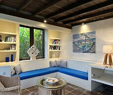 Bloo Lagoon Eco Village