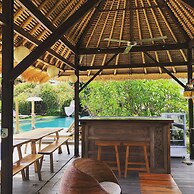 Bloo Lagoon Eco Village