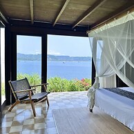 Bloo Lagoon Eco Village