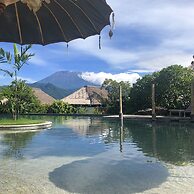 Bloo Lagoon Eco Village