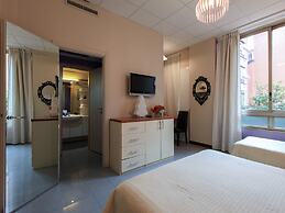 Residence House Aramis Down Town