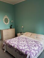 Residence House Aramis Down Town