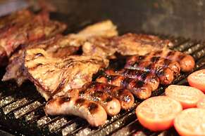 Sabatico Travelers Hostel & Guesthouse