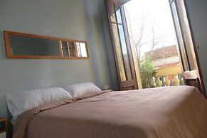 Sabatico Travelers Hostel & Guesthouse