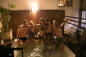 Sabatico Travelers Hostel & Guesthouse