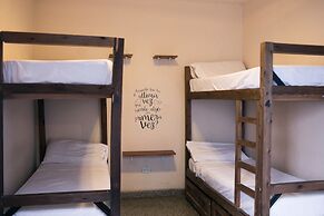 Sabatico Travelers Hostel & Guesthouse