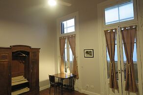 Sabatico Travelers Hostel & Guesthouse