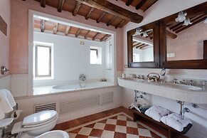 Castello di Spaltenna- Small Luxury Hotels of the World