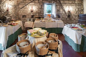 Castello di Spaltenna- Small Luxury Hotels of the World