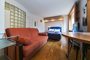 Neopalimovsky pereulok