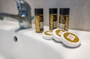 Jonathan Studio Apartments