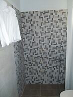 Jonathan Studio Apartments