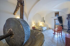 Villa il Frantoio and Lilmar