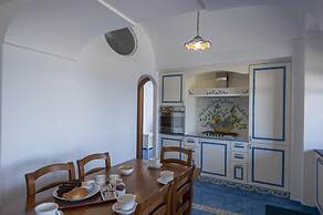 Villa il Frantoio and Lilmar