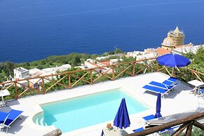 Villa il Frantoio and Lilmar