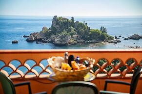 Mendolia Beach Hotel